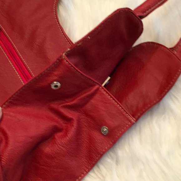 Great No Name Shoulder Bag.
NWOT - Picture 5 of 15